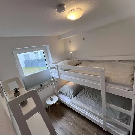 Am Moenchgraben 2 - Familie Und Appartement